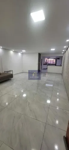 Casa toda moderna para alugar na região da Vila Mascote!!!