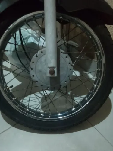 Vende-se roda da frente roda tambor da 150 mix 