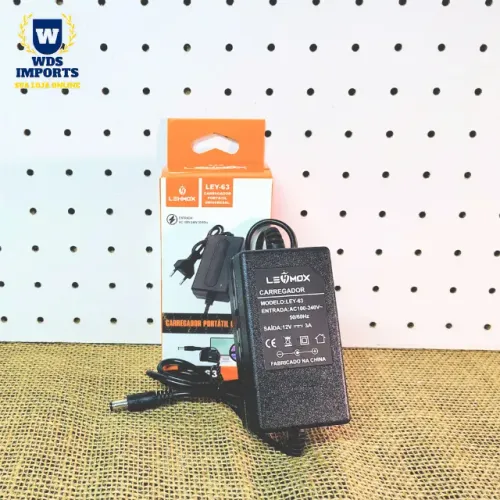 Fonte Carregador Portátil Universal 12V 3A Plug P2