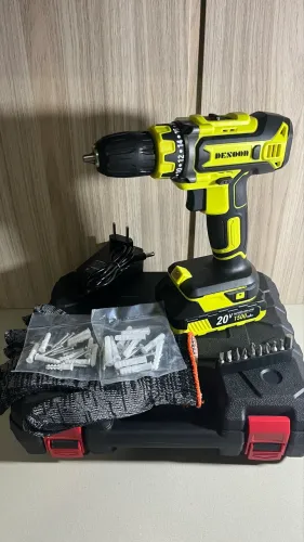 PARAFUSADEIRA DESOON 20V - COM MALETA