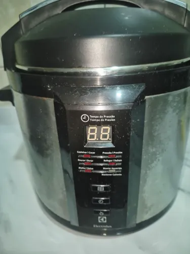 Panela pressão elétrica Electrolux 6L