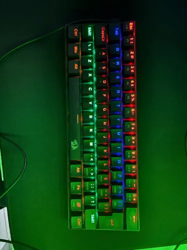 Teclado Mecânico Redragon Lakshmi K606R - 60% - ABNT2