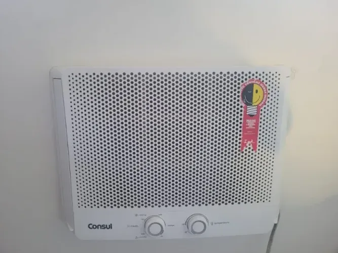 Ar Condicionado de janela - 220V - Consul 7.500 Btus -Springer Midea