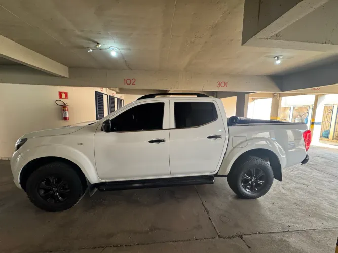 Nissan Frontier Attac.cd 4X4 2.3 Bi-TB Die. AUT 2021