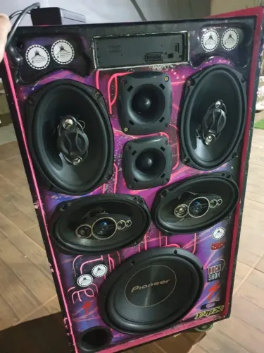 Madeiramento caixa de som automotivo