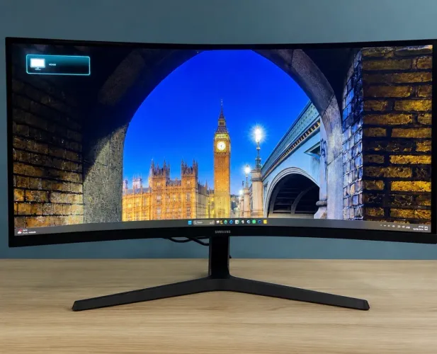 Monitor Samsung Odyssey G5 34? Curvo 1000R Ultrawide 165Hz 1ms