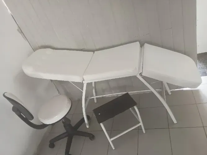 Maca cadeira e escada