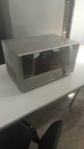 Vendo microondas Electrolux 220v 20l