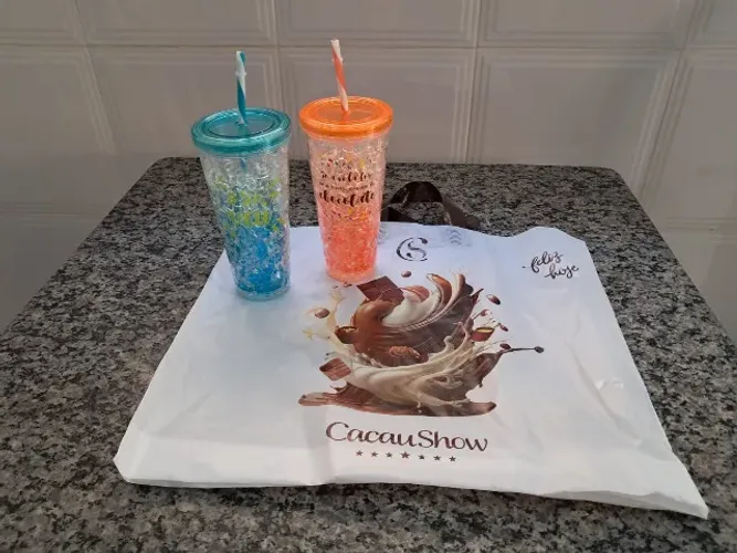 Kit com 2 Copos com Gel Verão da Cacau Show (de 600ml) (Novos)