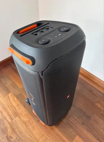 Caixa de som JBL 710 - Seminova