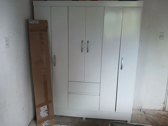 Guarda roupa 6 portas 2 gavetas