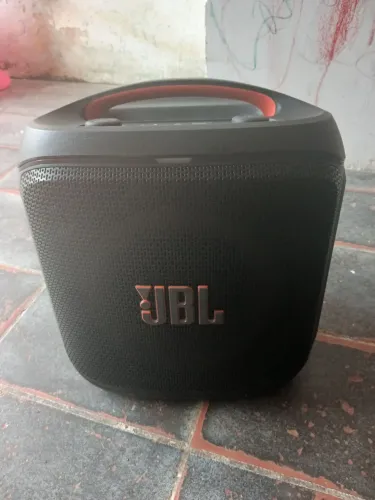 Som jbl parte box