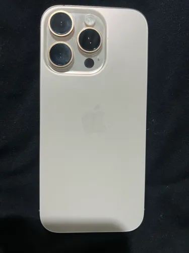 Vendo iPhone 16 pro retirada de peças