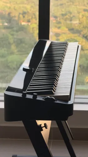 Piano Digital Casio Privia PX-S3100 (Teclado 88 Teclas)