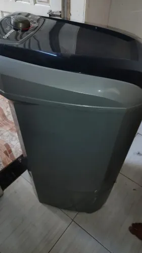 Tanquinho de lavar roupa