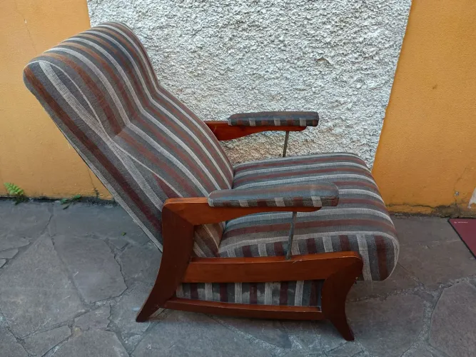 Poltrona Confortável, com entrega grátis no perímetro urbano!