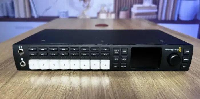 Mesa De Corte Blackmagic Atem Studio - 4 Entradas Hdmi E 4 Sdi