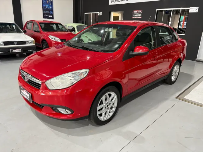Fiat Grand Siena Attrac. 1.4 EVO F.flex 8V 2013