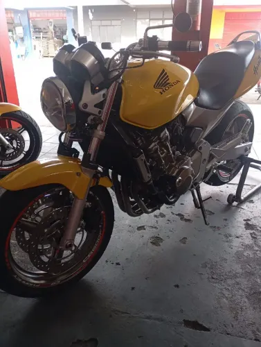 Vende se hornet 2005