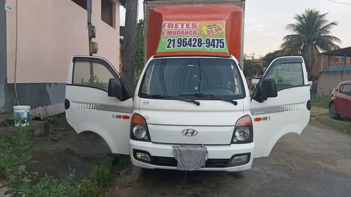 CAMINHÃO HR SUPER CONSERVADO
