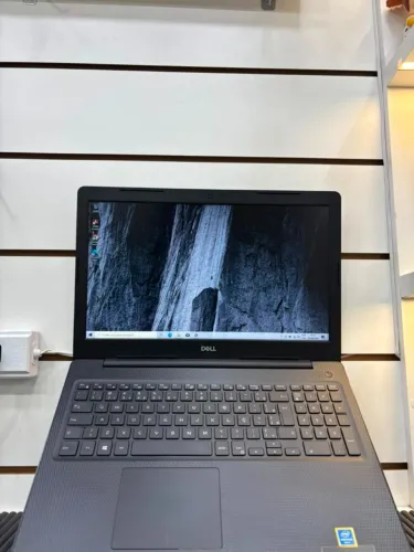Notebook - Dell Pentium Gold 4 GB RAM   - 256 GB / SSD 256 SSD