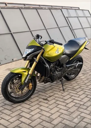 Hornet 600F
