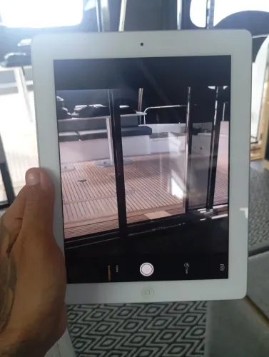 iPad 2 original Apple - versão wi-fi, 16gb, cor branca.