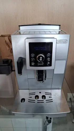 Cafeteira máquina de café delonghi 220v (saeco gaggia) 23.450 com cappuccinador