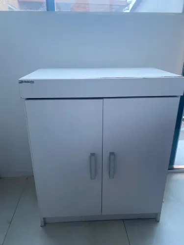 Armário multiuso 