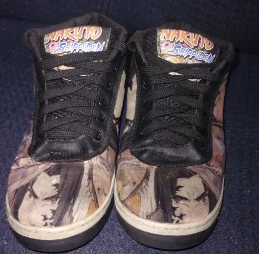 Botinha Cano Médio Personalizada do Naruto Shippuden tam 37 em Ótimo estado