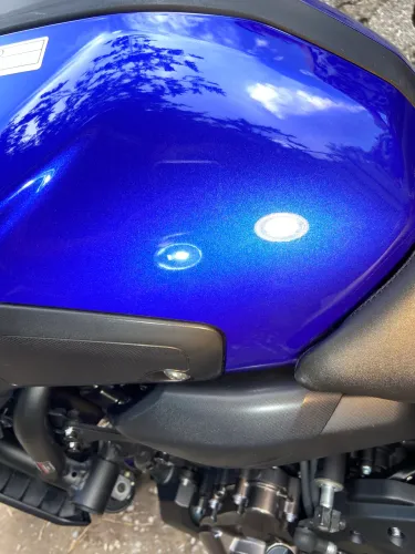 Faço polimento de carro restauração de farois e motos