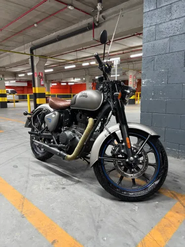 Royal Enfield Classic 2025