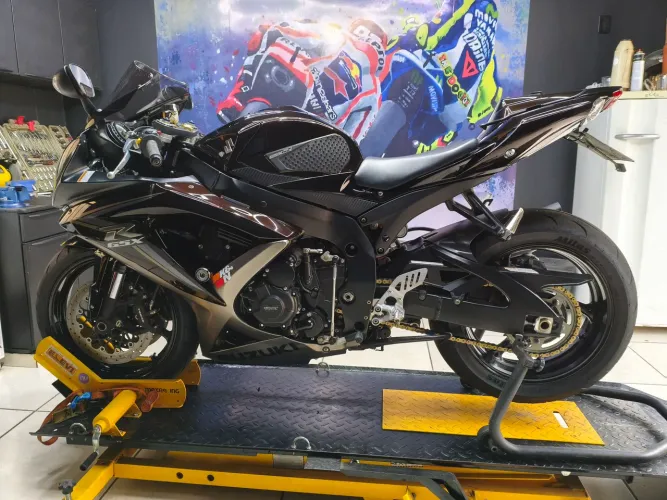 GSX-R 750 SRAD