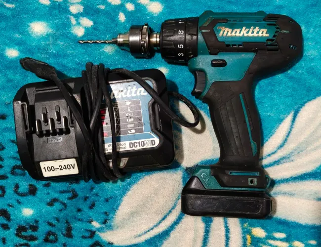 Parafusadeira Makita 12v