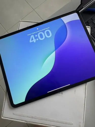 iPad Pro m4 13? 256gb Wi-Fi + celullar 99% completo