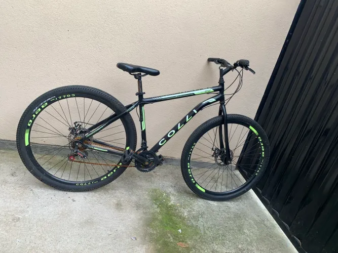 Bicicleta Colli Nantes Aro 29 - 21 Marchas - Freio a Disco