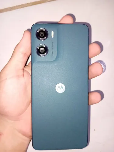 Vendo moto g06 semi-novo