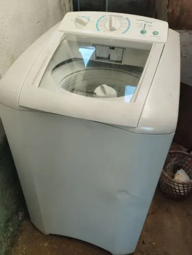 Vendo máquina de lavar roupa para concerto ou retirada de peças