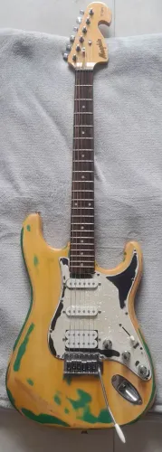 Guitarra Stratus Menphis by Tagima
