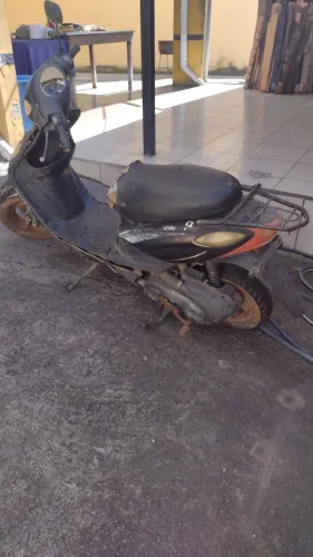 Moto cinquentinha