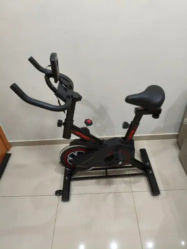 Bicicleta Ergométrica Profissional Spinning X11 Em Aço Carbono Suporta Até 120kg