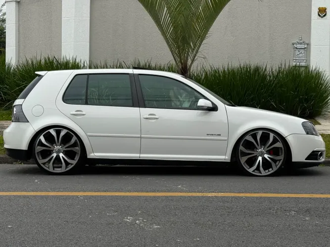 Volkswagen Golf Sportline 1.6 MI Total Flex 8V 4P 2011