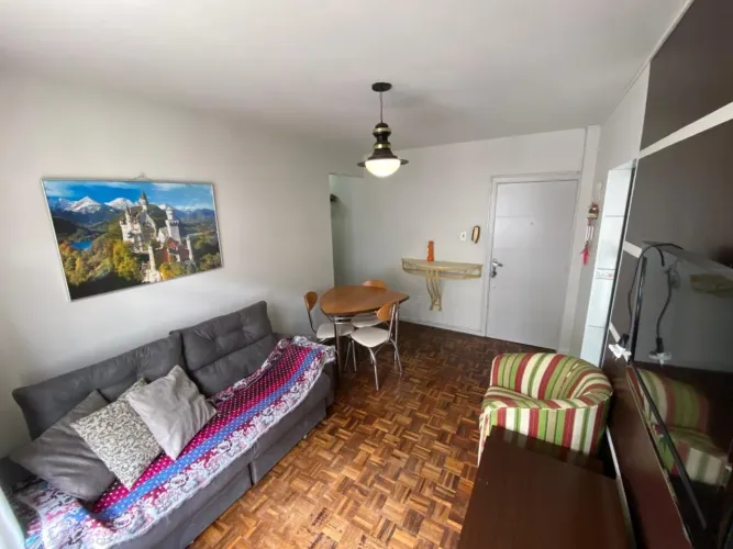 Ótimo apartamento de 2 dormitórios no bairro Trindade, perto da UFSC!