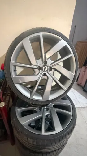 Rodas aro 20 furação 4x100 rodas e pneus novos