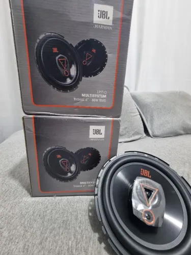 2 pares de autofalantes JBL 6 Pol triaxial