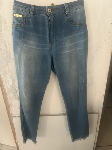 Calça jeans com lycra da Biotipo,tam.44,46,sime nova