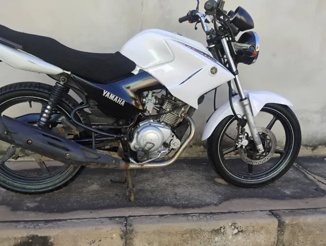 Vende-se moto
