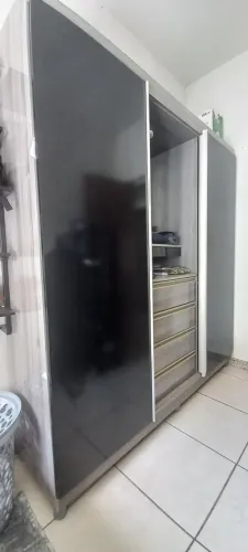 Guarda roupa de casal moderno