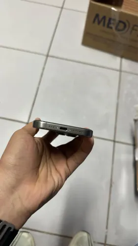 iPhone 15 pro 256gb