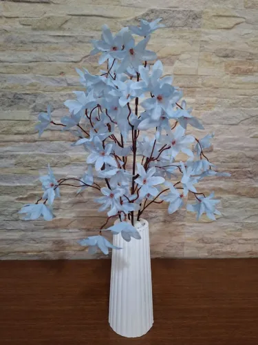 Arranjo com folhagem não azul